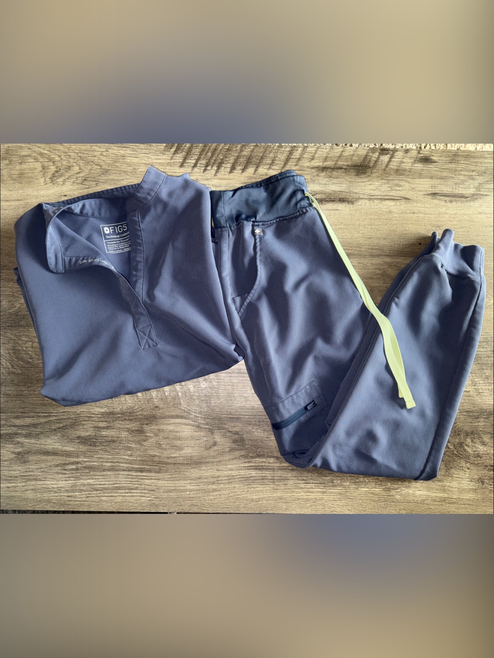Women’s FIGS scrub set XS big sky